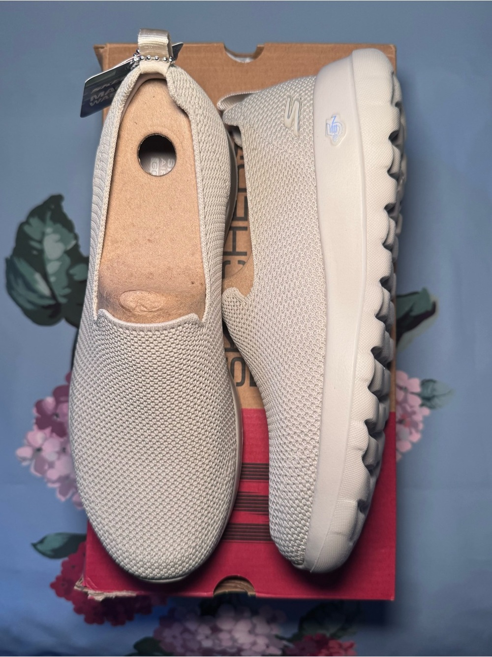 Skechers Performance Women’s Slip-On in Light Beige Knit Sz 7 Ortholite WALK JOY